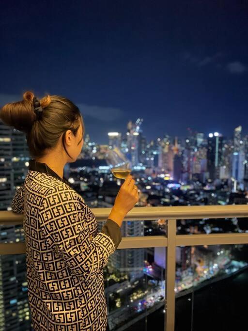 The Serene Escape Rockwell Makati City View 1Br Apartment Манила Екстериор снимка